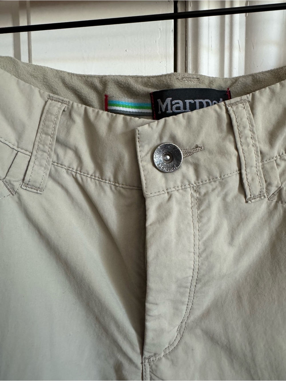 Marmot Women’s Convertible Hiking Pants 8 Tan Nylon UPF Zip Off Trail Travel - Picture 4 of 11